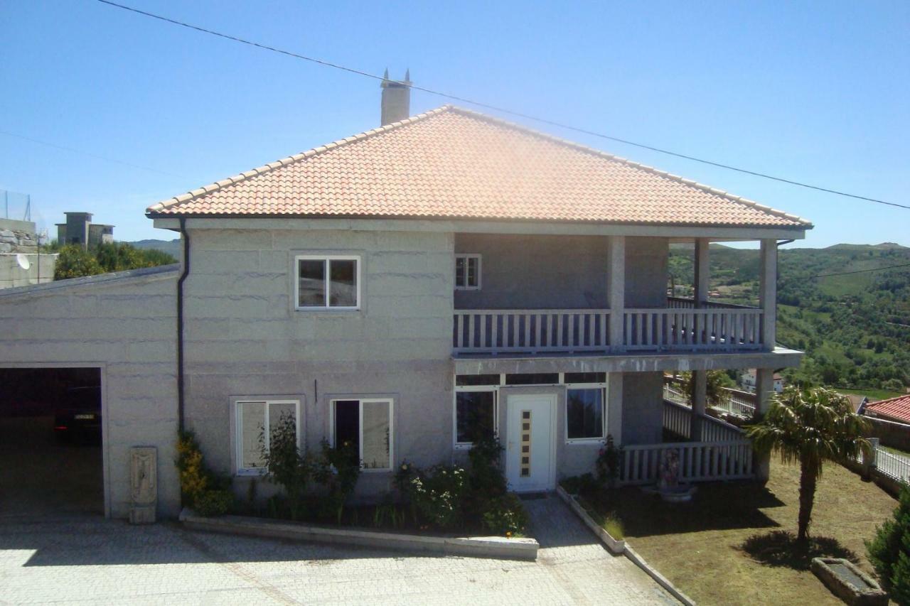 Casa Do Nascente Villa Paredes do Rio ภายนอก รูปภาพ